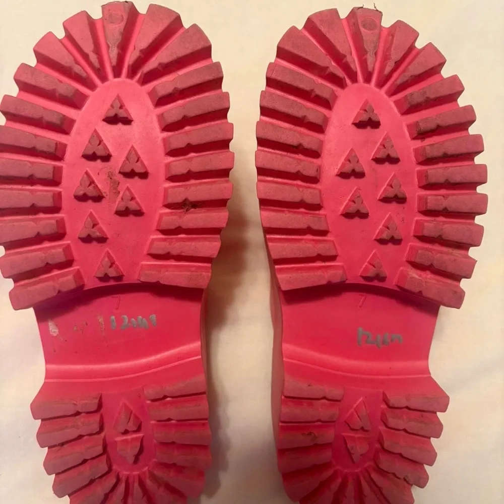 Pink Platform Clogs - Picture 8 of 8